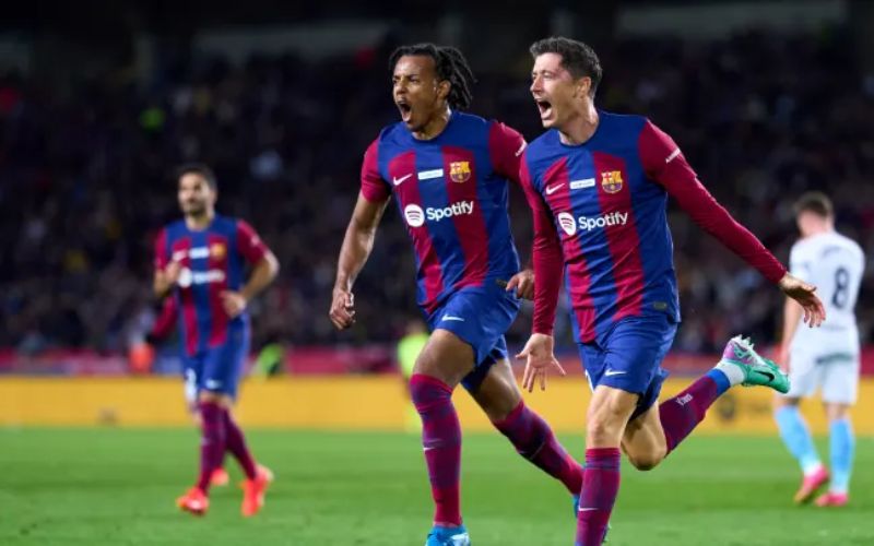 Phong độ thi đấu của Barca trước khi gặp Almeria